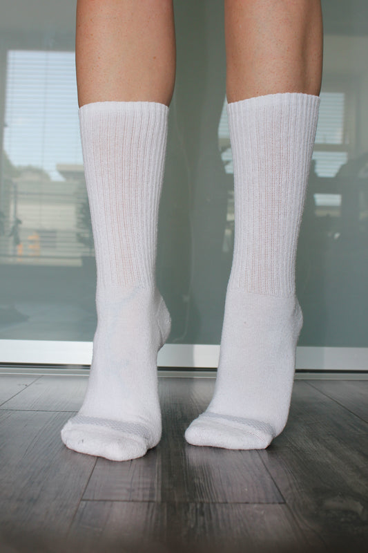 WHITE COTTON CREW SOCKS